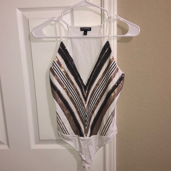 One piece - Picture 1 of 1